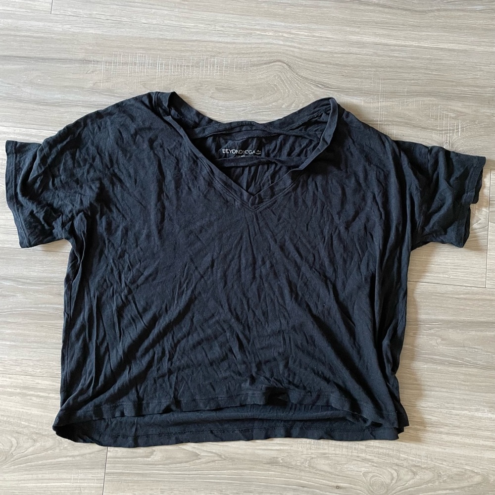 BeyondYoga Oversized Super Soft, Cut-Out Black Tee, Small